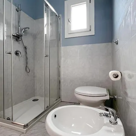 10 Minuti Dal Mare- Martina Quartu SantʼElena