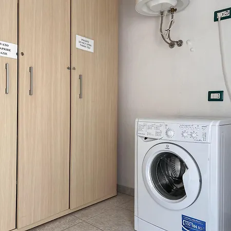 10 Minuti Dal Mare- Martina *