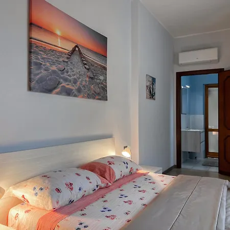 10 Minuti Dal Mare- Martina Quartu SantʼElena