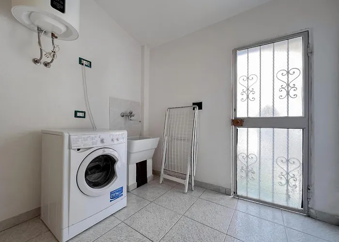 10 Minuti Dal Mare- Martina