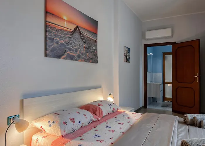 10 Minuti Dal Mare- Martina Quartu SantʼElena