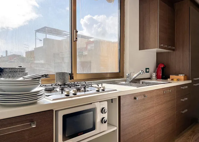 10 Minuti Dal Mare- Martina *